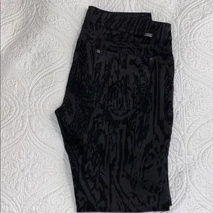 DL1961 Zebra Emma Legging Jean